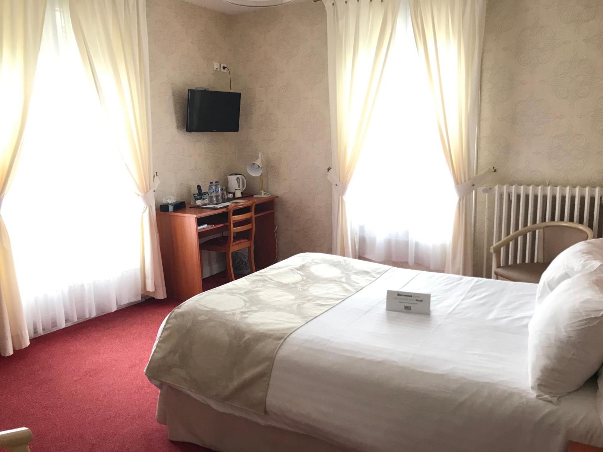Logis Hotel & Restaurant La Paix Le Nouvion-en-Thierache Ngoại thất bức ảnh