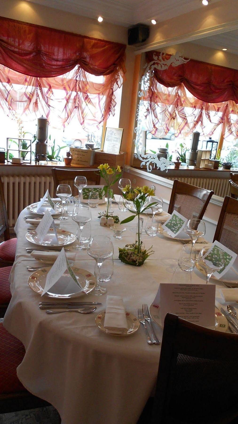 Logis Hotel & Restaurant La Paix Le Nouvion-en-Thierache Ngoại thất bức ảnh