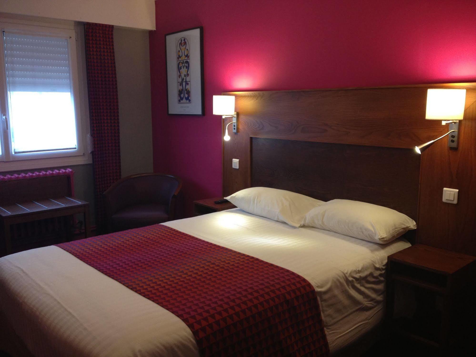 Logis Hotel & Restaurant La Paix Le Nouvion-en-Thierache Ngoại thất bức ảnh
